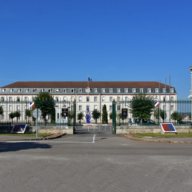 Image de : Comment bien préparer son entrée en école de gendarmerie ?